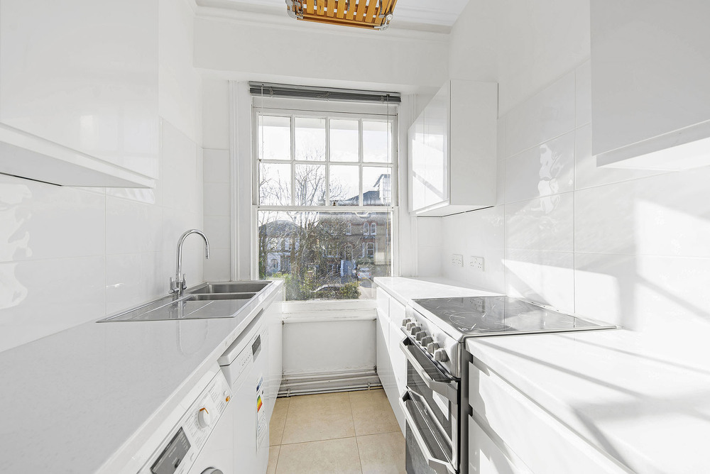 house or flat for sale or rent in south west London
